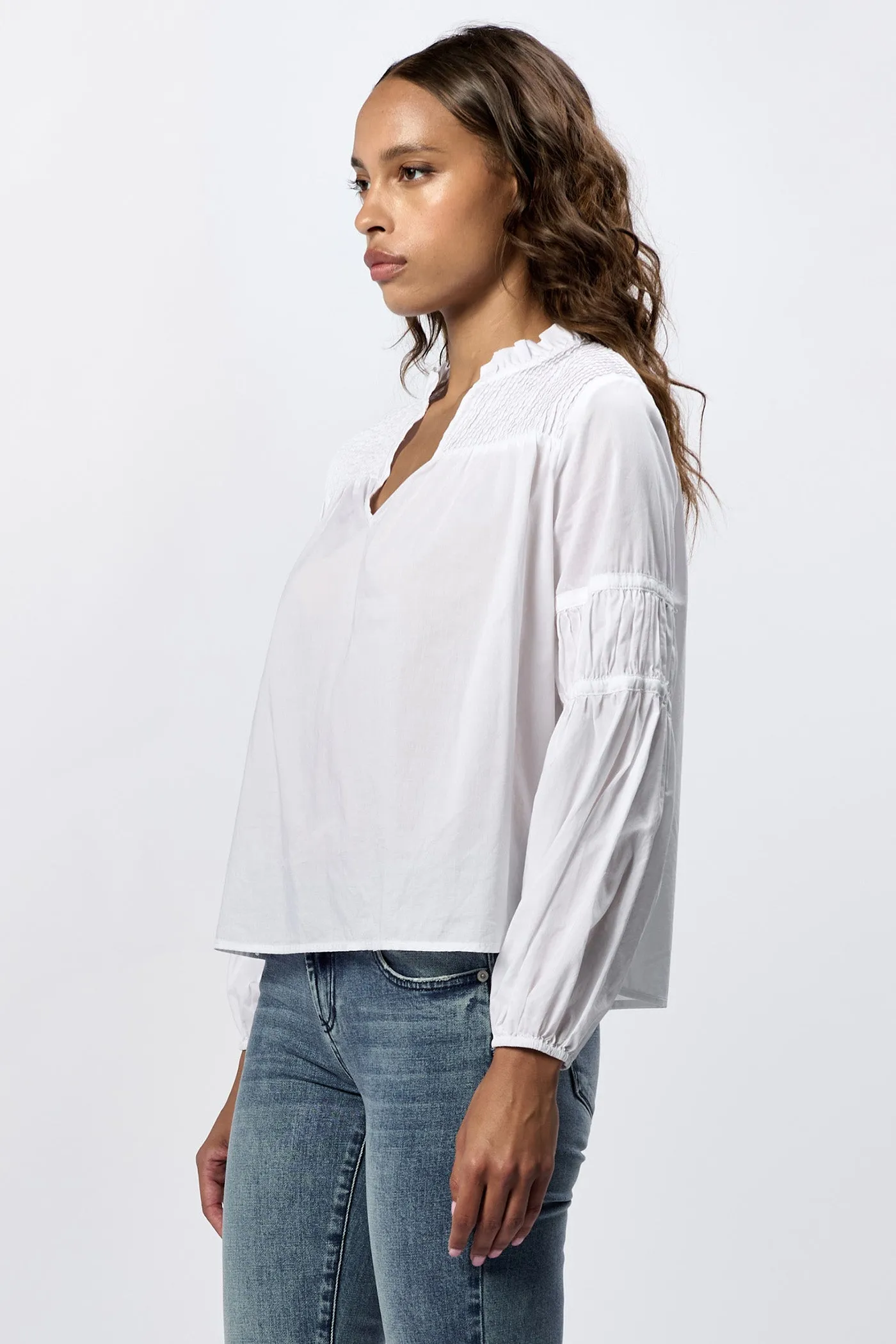 ADAGIO V NECK LONG SLEEVE RELAXED FIT BLOUSE WHITE