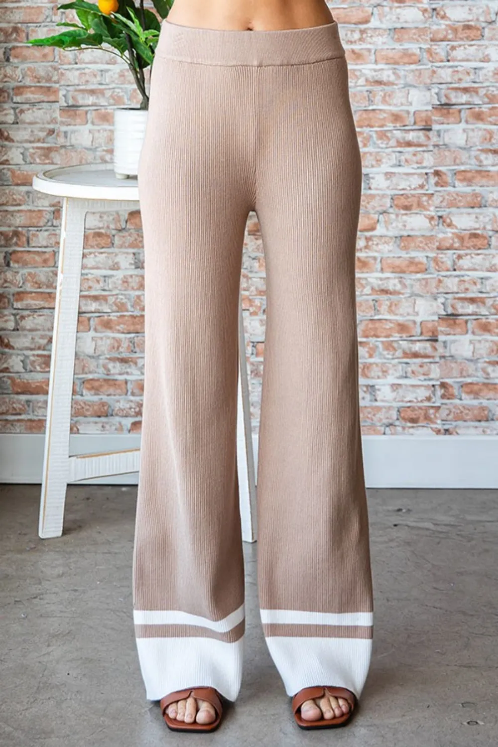 Aware Of This Contrast Ribbed Knit Pants-mocha