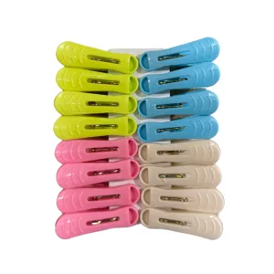 Clothing Pegs - 16 Pieces