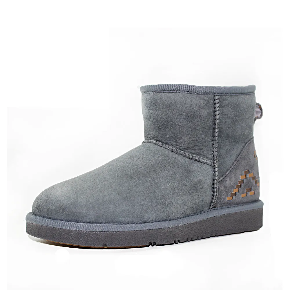 Geometric Short Ugg Boot - Grey