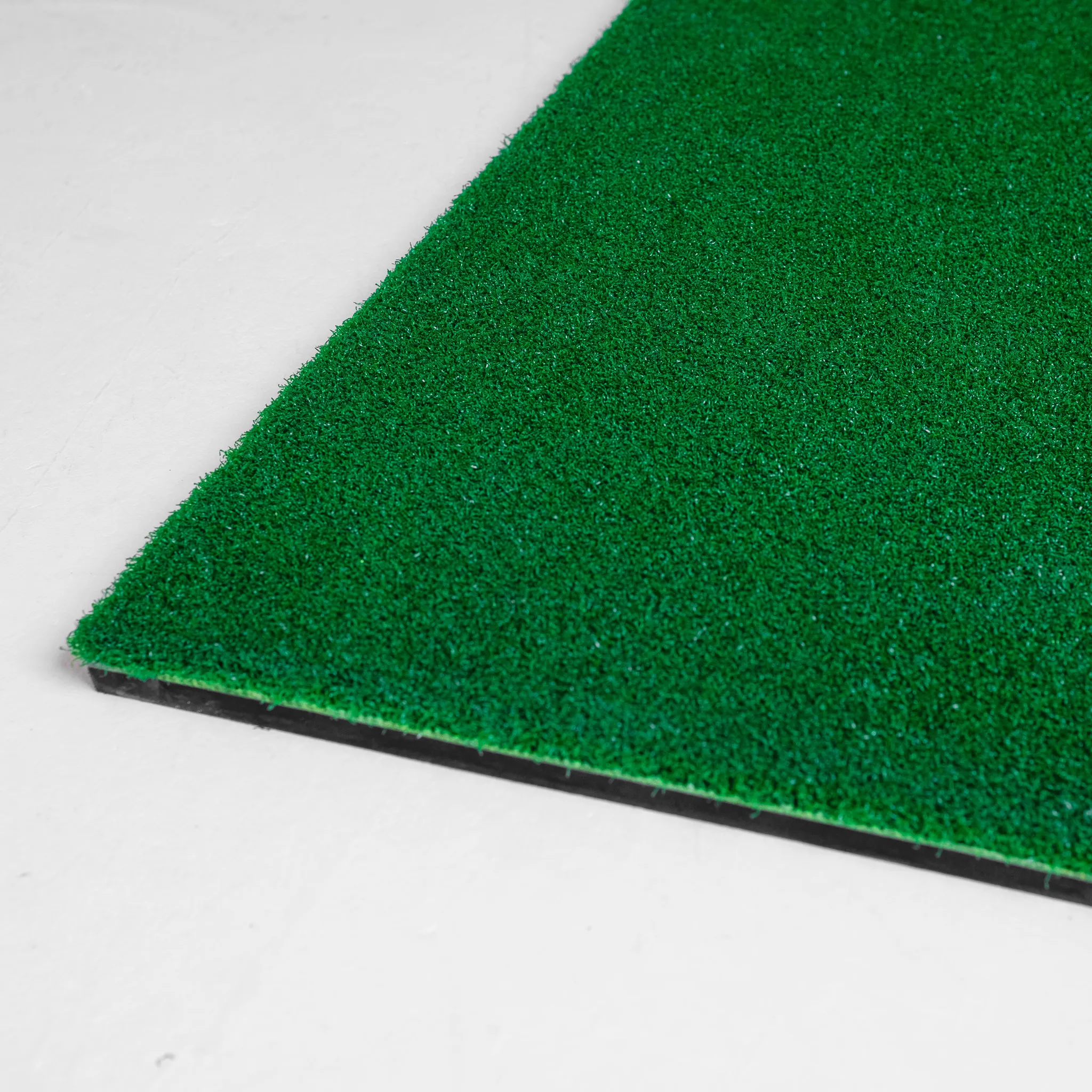 GolfBays Standard Hitting Mat 1.5m x 1.5m (4'11 x 4'11)