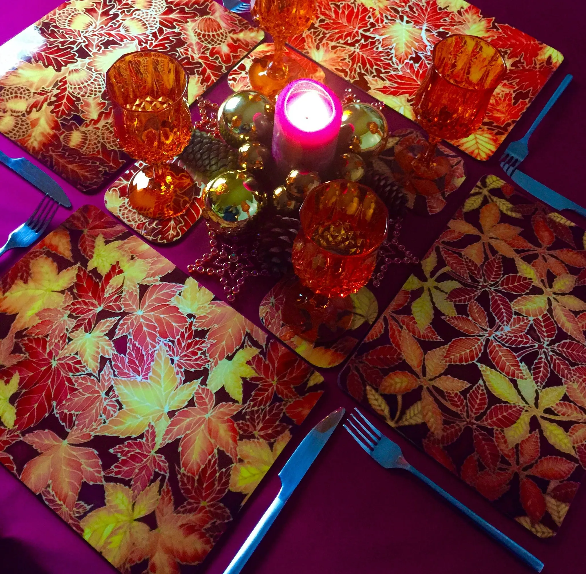 Horse Chestnut Leaves Placemats - green rust table mats & coasters - Leaves Chopping Board