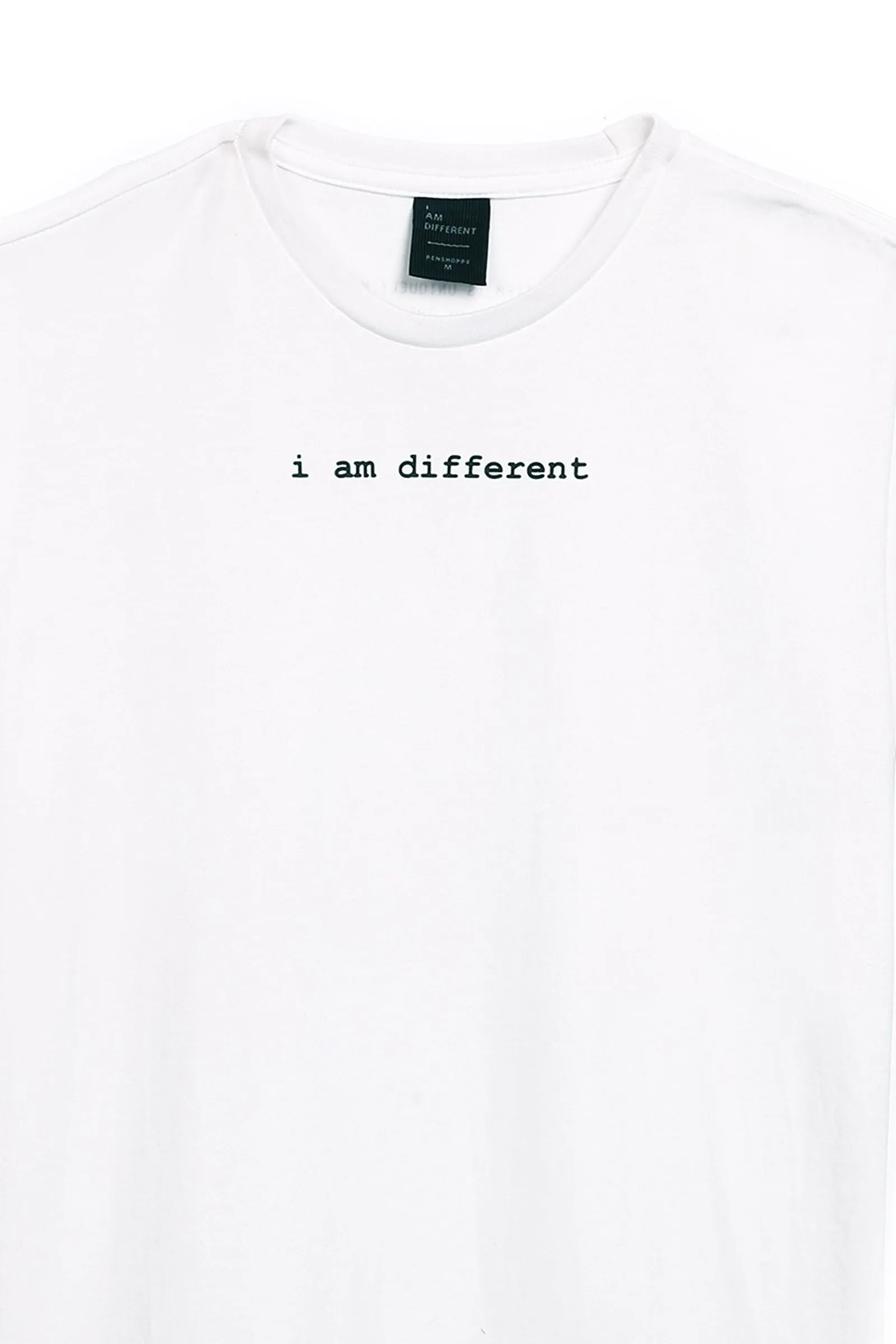 I AM DIFFERENT - Ladies' Relaxed Fit Tee