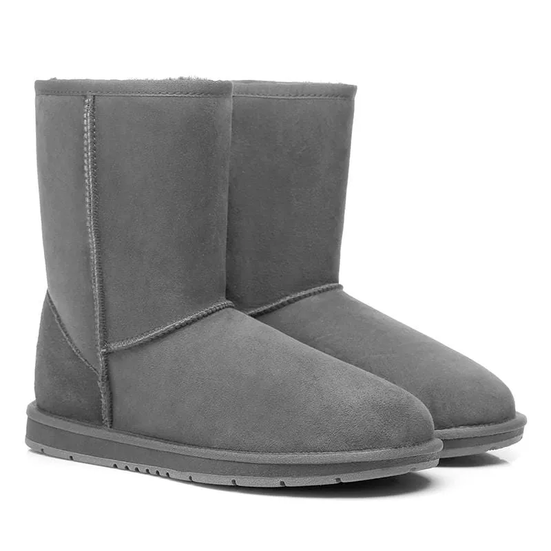 UGG Kids Short Classic Boots (7  years)