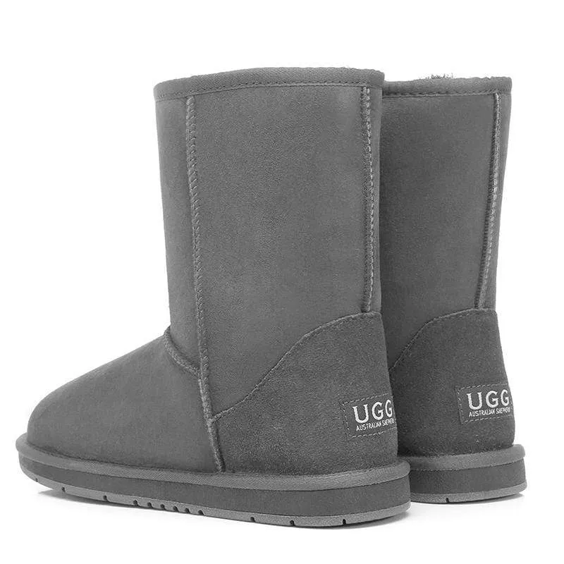 UGG Kids Short Classic Boots (7  years)