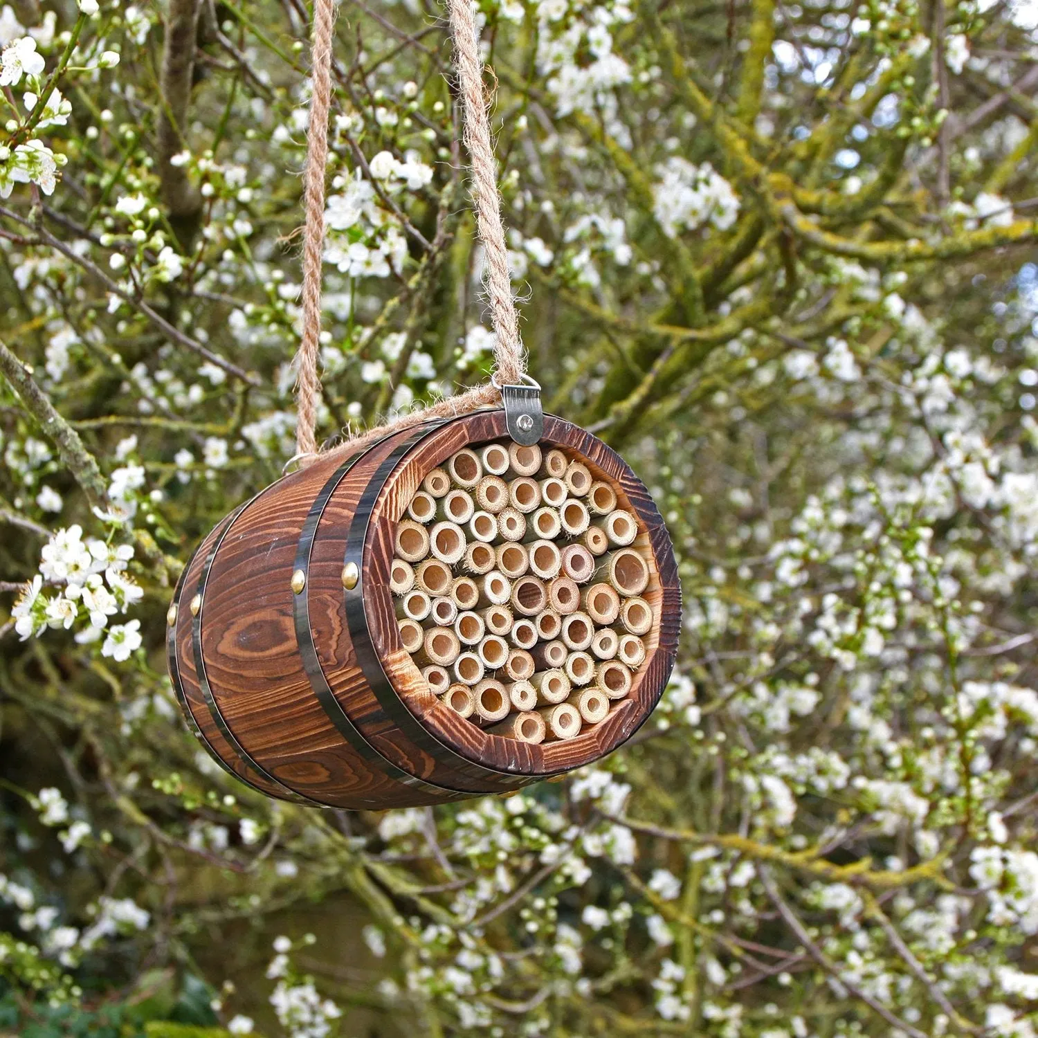 Wildlife World Bee Barrel